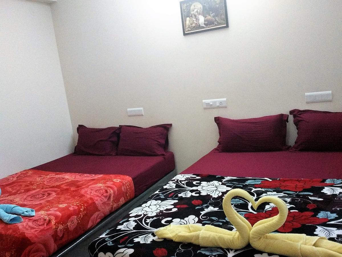 Krish Rooms And Stay チェンナイ エクステリア 写真